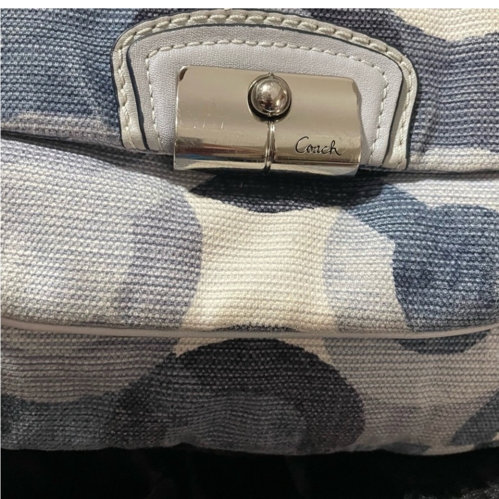 Coach Kristin Blue and Gray Geometric Shoulder Bag (rare) - Picture 4 of 6